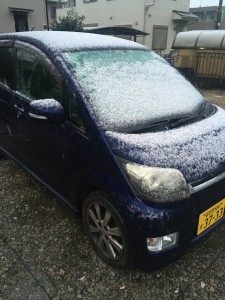 船橋でもくるまに雪がつもりました