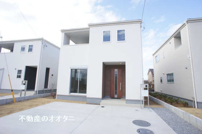 市川市大町　新築一戸建て　リーブルガーデン　２号棟